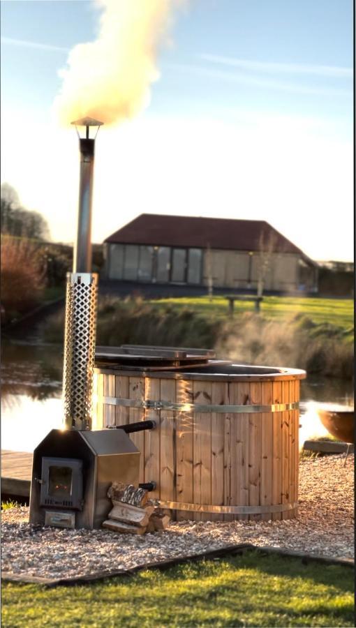 Four Acres Farm Shepherds Huts Donaghadee Εξωτερικό φωτογραφία